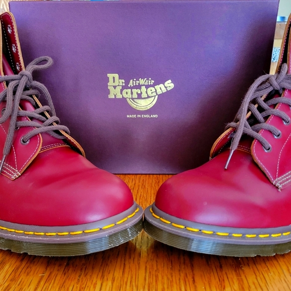 Made in England Doc Marten boots - Picture 2 of 6